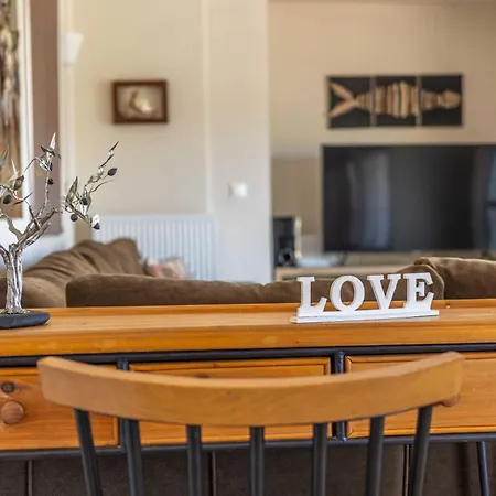 Armonia Λίμνη Βουλιαγμάνης