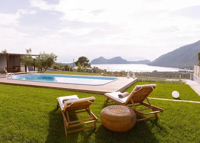 Armonia * Vouliagmeni Sø